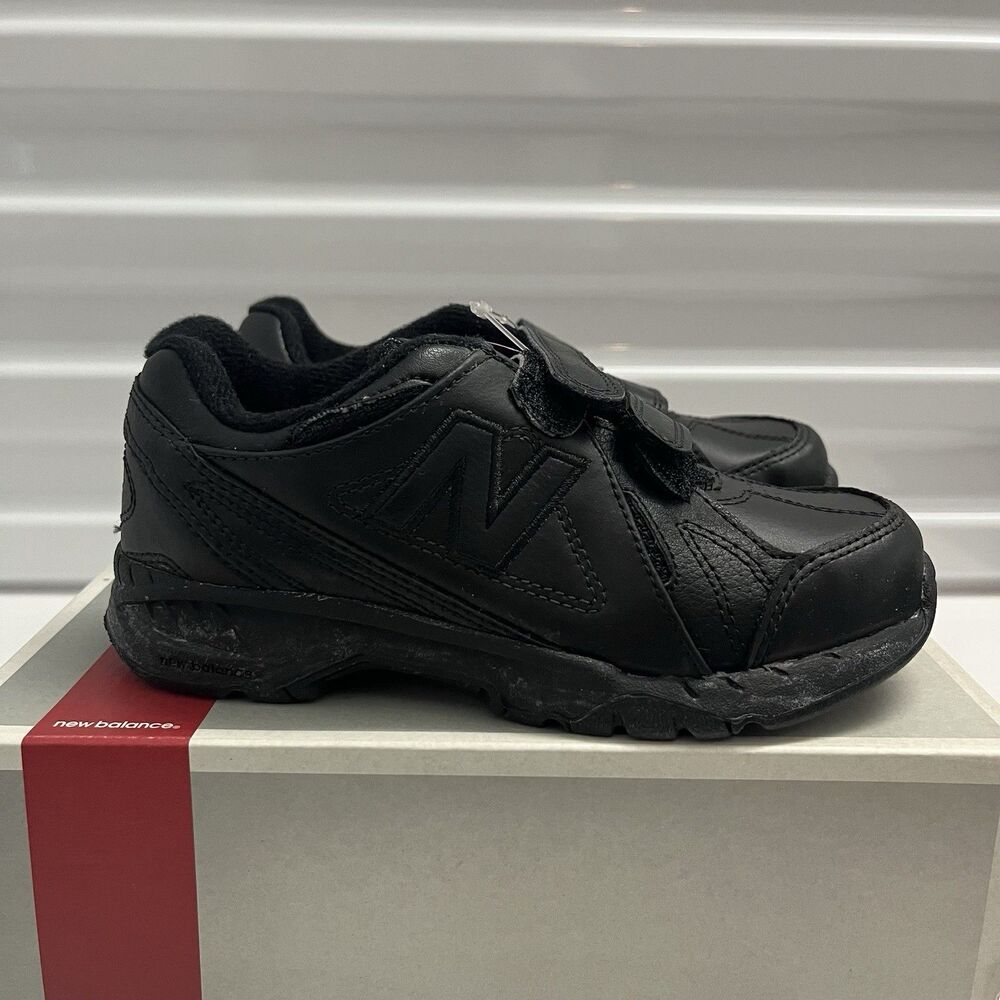 New Balance 624 v3 Youth SZ 12.5 XW Black Leather Uniform Training Shoe KV624ABY